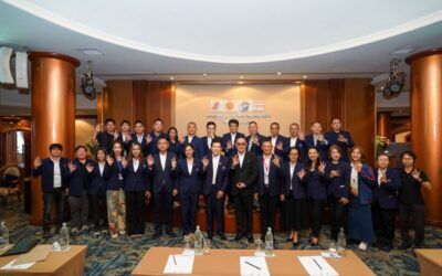 สมาคมผู้สื่อข่าวไทย-จีน จัดอบรมหลักสูตร บทจ. รุ่น 3 ดึง “อาจารย์แจ๊กกี้ เฉิ่น” ติวเข้มมารยาทและวัฒนธรรมโต๊ะอาหารจีนระดับผู้บริหาร ก่อนนำทัพร่วมเป็นสักขีพยานความร่วมมือเชิงกลยุทธ์ รถยกไฟฟ้าไท่จ้งปักหมุดรุกตลาดไทย หนุนเศรษฐกิจสีเขียว